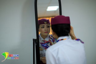 重慶禮儀訓練實拍 美女動花演繹鞠躬三角度，盡顯東方儀態之美